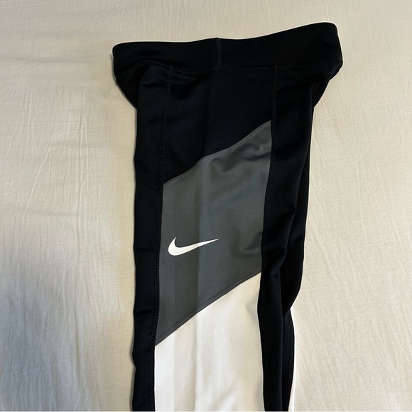 Nike Tri-Colour Dri-Fit Leggings | XS - Picture 4 of 7